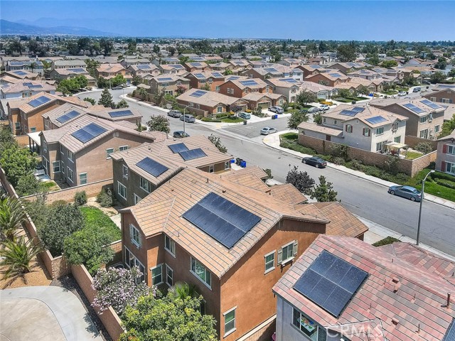 7868 Sea Salt Avenue, Fontana CA: https://media.crmls.org/medias/728e39ff-299f-45b6-a6a5-47edbd0a1e3e.jpg
