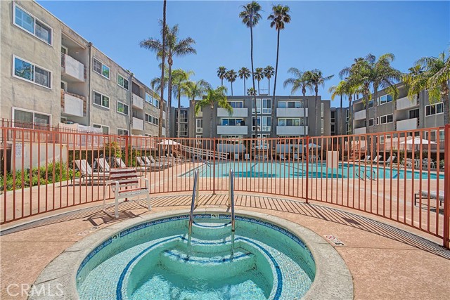 Detail Gallery Image 25 of 33 For 4915 Tyrone #126,  Sherman Oaks,  CA 91423 - 2 Beds | 2 Baths