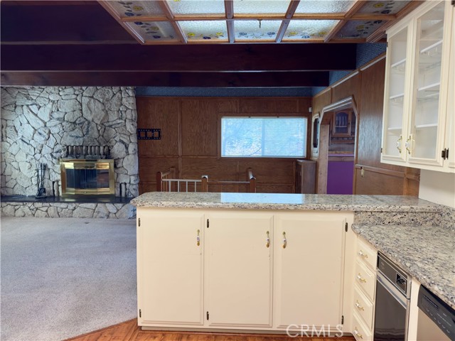 26500 Amador Lane, Lake Arrowhead CA: https://media.crmls.org/medias/728e7d3f-724e-4f28-bdd7-ac77944cedce.jpg