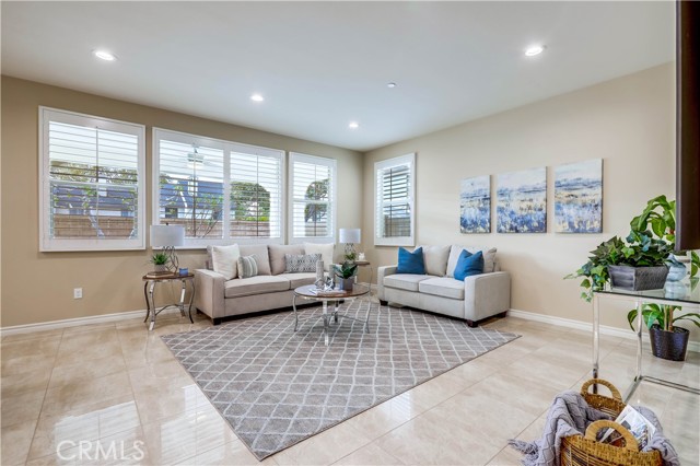 Detail Gallery Image 7 of 70 For 9936 Pear, Westminster,  CA 92683 - 4 Beds | 3/1 Baths