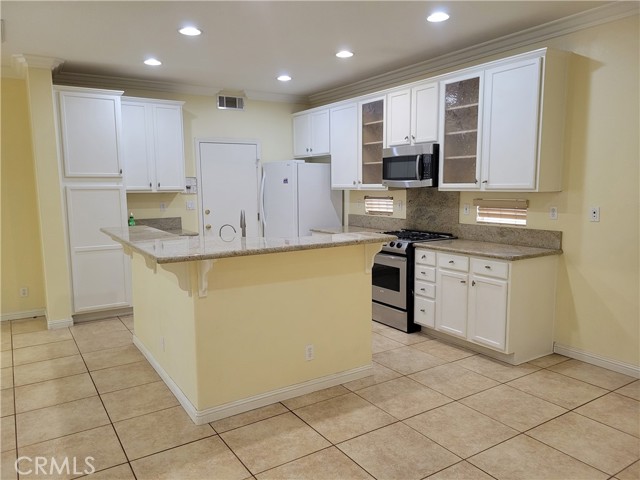 Detail Gallery Image 5 of 8 For 1277 Nicolas St, Fullerton,  CA 92833 - 3 Beds | 2/1 Baths