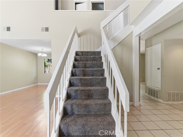 Detail Gallery Image 17 of 40 For 19745 Lull St, Winnetka,  CA 91306 - 4 Beds | 3 Baths