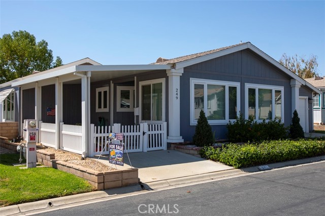 10961 Desert Lawn Dr, Calimesa CA: https://media.crmls.org/medias/7290624c-64d1-4895-9825-4fadbacecfad.jpg