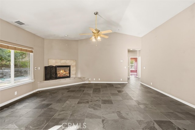 3856 Orillas Way, Atascadero CA: https://media.crmls.org/medias/7290cfb0-e55c-47e8-8117-9553a4e10b3a.jpg