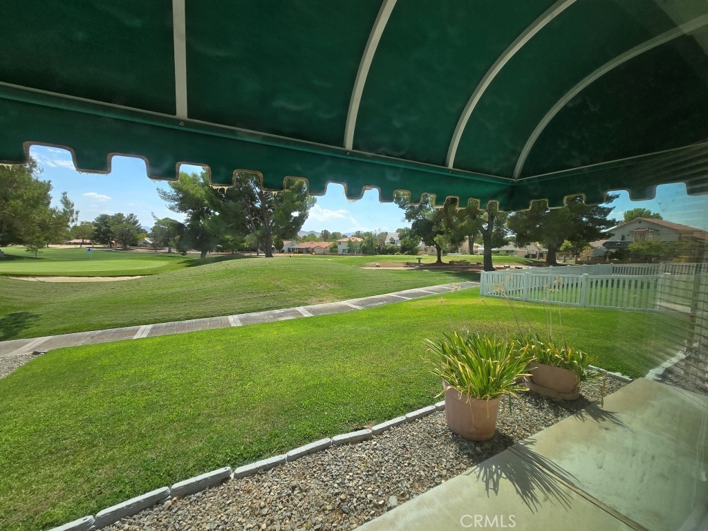 https://media.crmls.org/medias/7290e480-6b39-4061-9fa6-4d588833de29.jpg?preset=X-Large