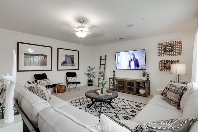 Detail Gallery Image 10 of 27 For 4759 Jema Way #10 B1,  Merced,  CA 95348 - 5 Beds | 3 Baths