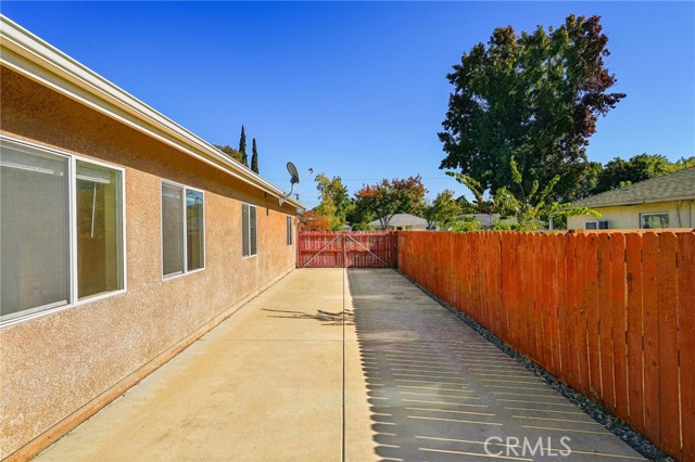 Detail Gallery Image 22 of 25 For 211 S 3rd Ave, Upland,  CA 91786 - 2 Beds | 2 Baths