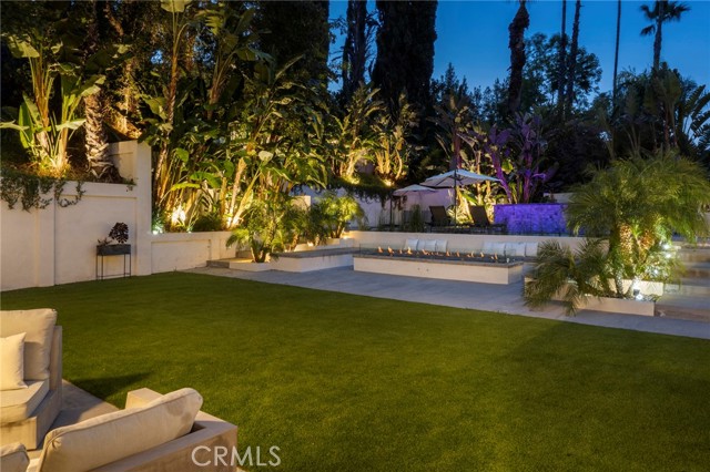 5265 Del Moreno Drive, Woodland Hills CA: https://media.crmls.org/medias/7292f5f6-79c4-4734-903d-558b489907b0.jpg