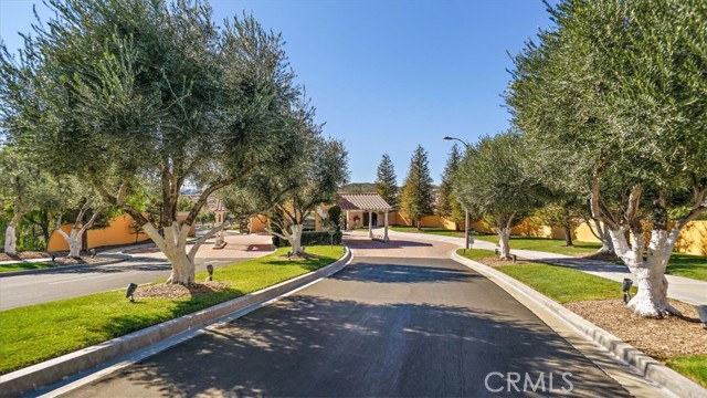 Detail Gallery Image 21 of 35 For 23724 Mahogany Ct, Valencia,  CA 91354 - 2 Beds | 2 Baths