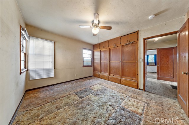 725 Michigan Avenue, Beaumont CA: https://media.crmls.org/medias/72942f32-c384-45f6-9c9d-2c538d338803.jpg