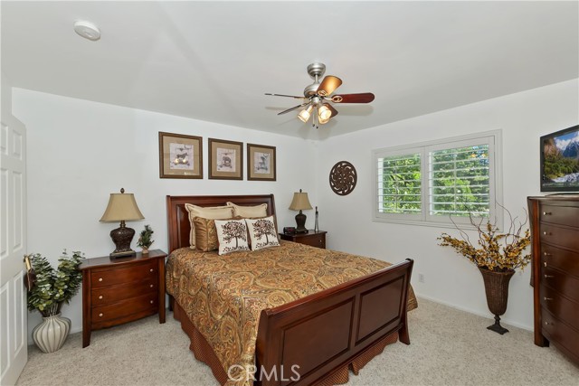 31816 Silver Spruce Drive, Running Springs CA: https://media.crmls.org/medias/72945d0a-4cd4-4e77-bf03-c2476ef8d47a.jpg