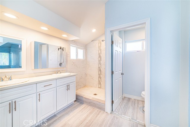 Detail Gallery Image 12 of 22 For 22936 Brookhollow, Moreno Valley,  CA 92557 - 4 Beds | 2/1 Baths