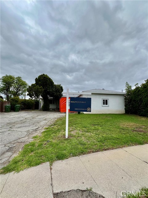 15130 15130 Septo, Mission Hills (San Fernando) CA: https://media.crmls.org/medias/72949f82-a41a-492e-a5fd-2c07bab0dd19.jpg