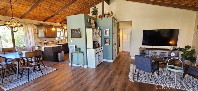 Detail Gallery Image 24 of 58 For 37 Oak, Kernville,  CA 93238 - 2 Beds | 1 Baths