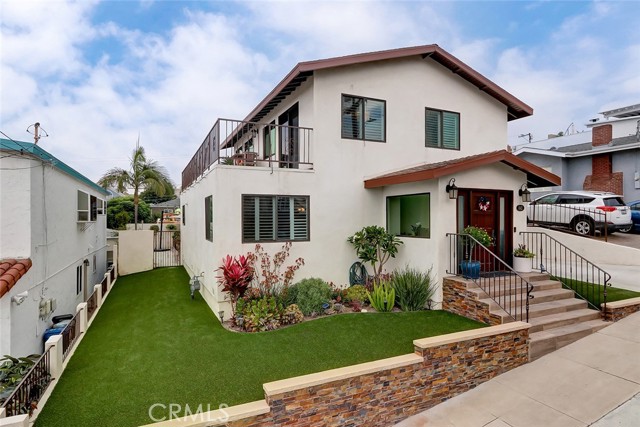 841 13TH STREET, Hermosa Beach, California 90254, 4 Bedrooms Bedrooms, ,2 BathroomsBathrooms,Residential,Sold,13TH STREET,SB21186538