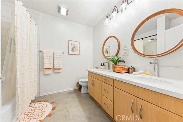 Detail Gallery Image 43 of 47 For 210 N Spurgeon St, Santa Ana,  CA 92701 - 1 Beds | 1/1 Baths