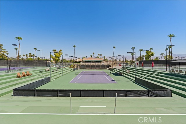 41915 Preston Trail, Palm Desert CA: https://media.crmls.org/medias/7295c6da-e3f7-4f61-b770-70e93a7c420f.jpg