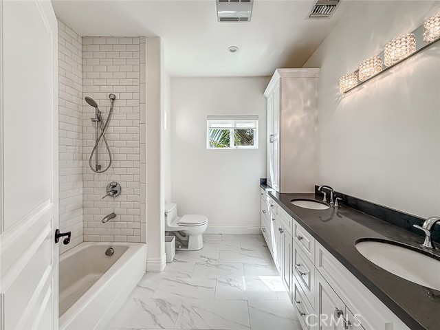 Detail Gallery Image 46 of 58 For 5960 Balcom, Encino,  CA 91316 - 4 Beds | 4 Baths