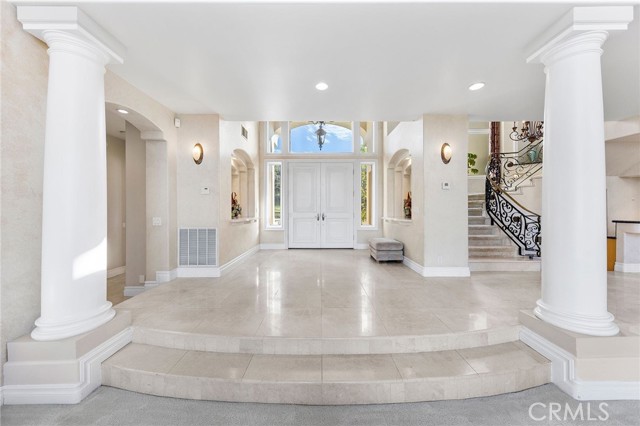 Detail Gallery Image 4 of 20 For 2825 Countrywood Ln, West Covina,  CA 91791 - 5 Beds | 6 Baths