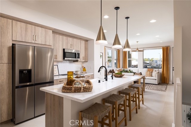 Detail Gallery Image 1 of 4 For 117 Towns Ave, Upland,  CA 91786 - 3 Beds | 3/1 Baths