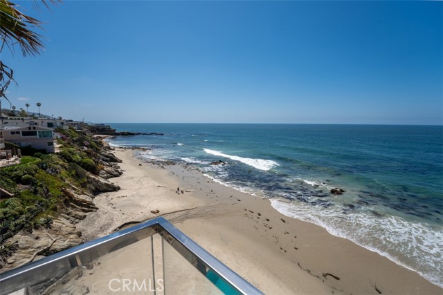 1585 S Coast, Laguna Beach CA: https://media.crmls.org/medias/7298cd64-e7a2-4845-8aca-6c460677ec34.jpg