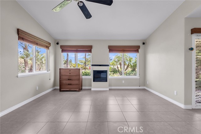 Detail Gallery Image 31 of 52 For 6712 Mission Grove Pkwy, Riverside,  CA 92506 - 5 Beds | 3 Baths