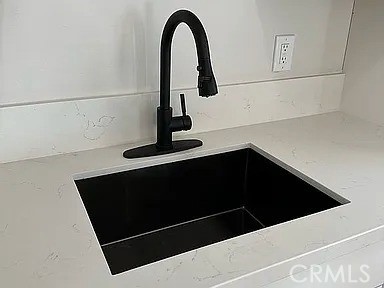 716 N Mallard Street, Orange CA: https://media.crmls.org/medias/7299dcbc-5be2-49eb-a453-e217f13a21cc.jpg