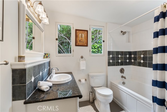 Detail Gallery Image 13 of 20 For 31641 2nd Ave, Laguna Beach,  CA 92651 - 2 Beds | 1 Baths