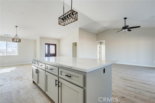 Detail Gallery Image 17 of 46 For 22520 Houston St, Apple Valley,  CA 92308 - 4 Beds | 2/1 Baths