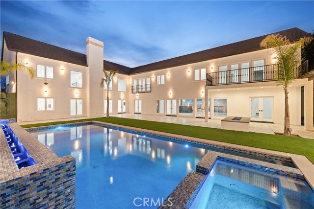5965 Nora Lynn Drive, Woodland Hills CA: https://media.crmls.org/medias/729b3ef0-c02f-47e6-ba19-80e6334c8e71.jpg