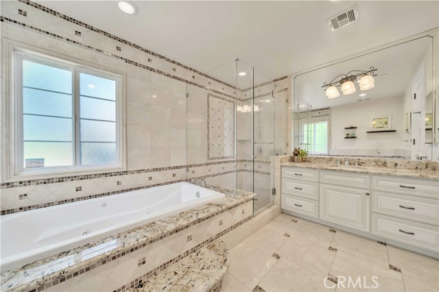 Detail Gallery Image 12 of 71 For 137 W Winnie Way, Arcadia,  CA 91007 - 6 Beds | 6/2 Baths