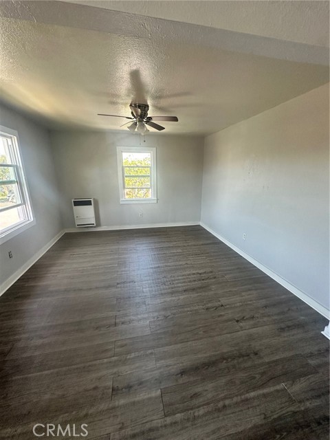 902 Magnolia Avenue, Long Beach CA: https://media.crmls.org/medias/729c5cbe-7449-4eba-a771-899e5727cc7a.jpg