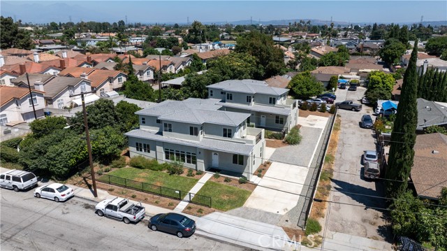 Image 24 of 26 For 3444 Whistler Avenue