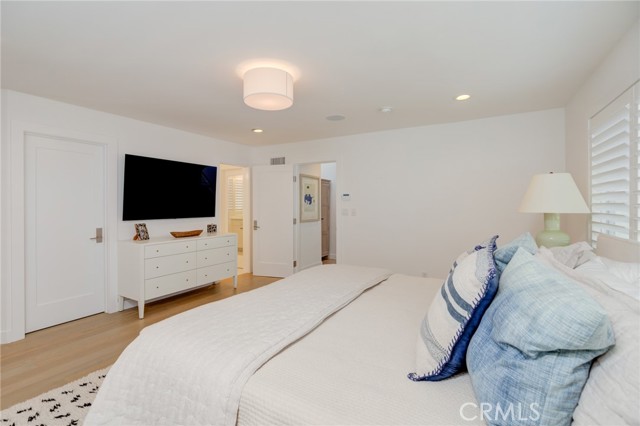 320 23rd Street, Manhattan Beach, California 90266, 3 Bedrooms Bedrooms, ,Residential,Sold,23rd,SB21207459