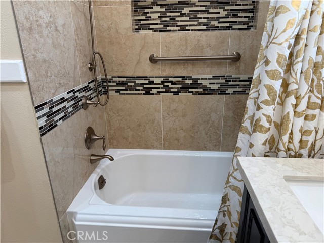 Image 19 of 24 For 12268 Samoline Avenue