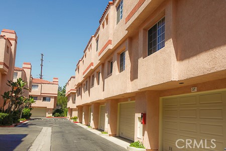 Detail Gallery Image 2 of 20 For 3101 Plaza Del Amo #59,  Torrance,  CA 90503 - 2 Beds | 2/1 Baths