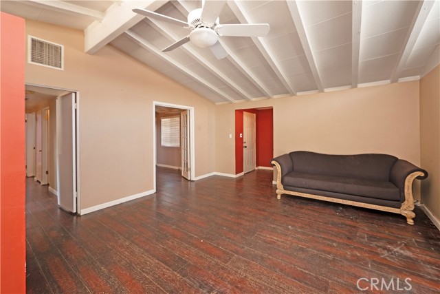 Detail Gallery Image 10 of 28 For 1114 E Lemon, Glendora,  CA 91741 - 4 Beds | 2 Baths