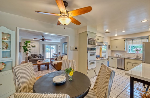 430 N Canyon Boulevard, Monrovia CA: https://media.crmls.org/medias/729f7de6-85ea-4b99-a228-c8382b5de7ca.jpg