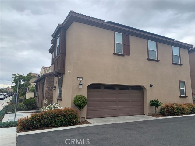 Detail Gallery Image 3 of 27 For 7135 Montecito Ln, Corona,  CA 92880 - 4 Beds | 3/1 Baths