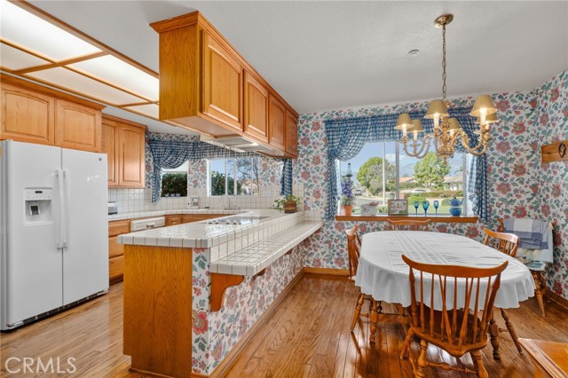 Detail Gallery Image 13 of 45 For 1725 S Elderberry, Ontario,  CA 91762 - 3 Beds | 3 Baths