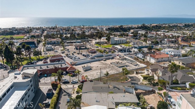 Detail Gallery Image 21 of 31 For 909 Montgomery, Hermosa Beach,  CA 90254 - 2 Beds | 2 Baths