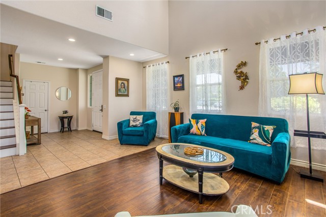 Detail Gallery Image 9 of 46 For 34580 Fawn Ridge Pl, Yucaipa,  CA 92399 - 4 Beds | 2/1 Baths