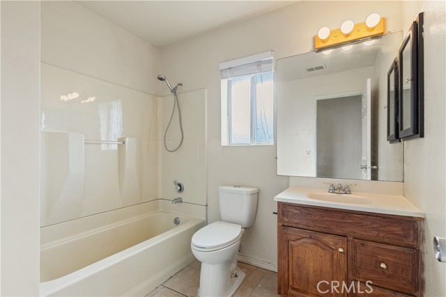 Detail Gallery Image 17 of 21 For 2644 Mora Ct, Lancaster,  CA 93535 - 4 Beds | 3 Baths