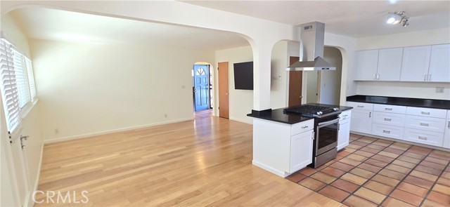 Detail Gallery Image 6 of 24 For 1200 Peach Ave, Lompoc,  CA 93436 - 4 Beds | 3 Baths