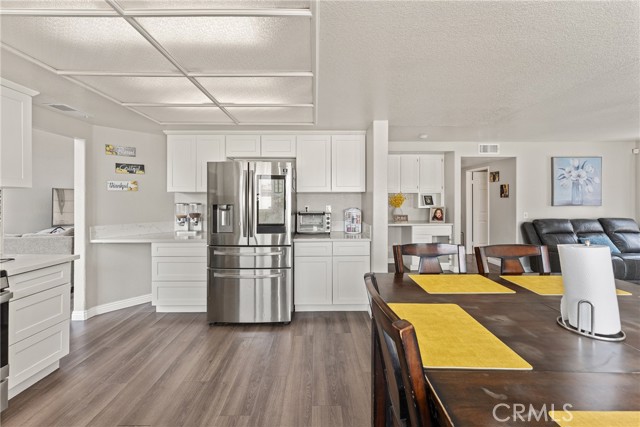 Detail Gallery Image 16 of 40 For 12342 Southwind St, Victorville,  CA 92392 - 4 Beds | 3 Baths