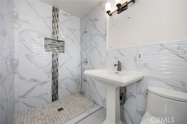 Detail Gallery Image 17 of 45 For 1414 E Thackery, West Covina,  CA 91791 - 4 Beds | 2 Baths