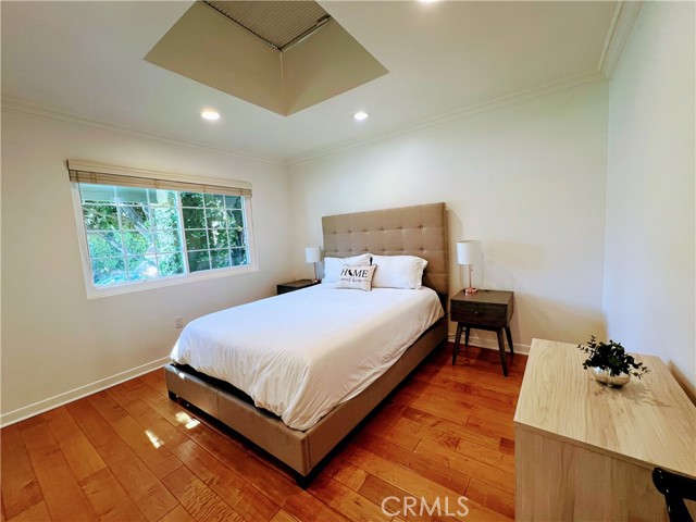 5309 Lockhurst Drive, Woodland Hills CA: https://media.crmls.org/medias/72a7a71f-e1f5-4826-aefe-908c2eb8f552.jpg