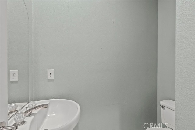 Detail Gallery Image 21 of 37 For 27915 Skycrest Cir, Valencia,  CA 91354 - 2 Beds | 2/1 Baths