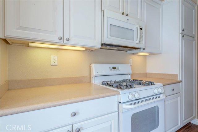 Detail Gallery Image 12 of 30 For 17769 Liberty Ln, Fountain Valley,  CA 92708 - 2 Beds | 2 Baths