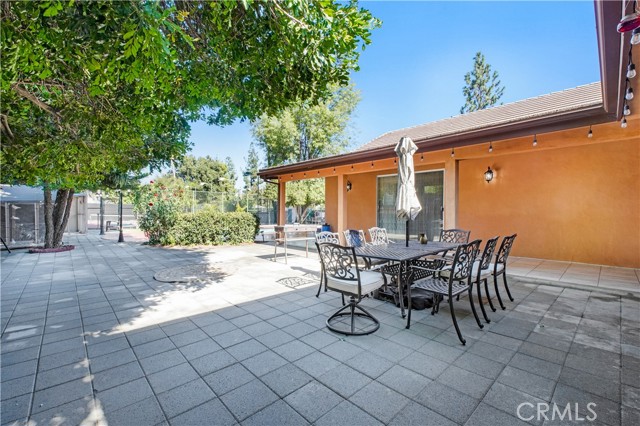 22329 Plummer Street, Chatsworth CA: https://media.crmls.org/medias/72a879f7-a525-4d82-9957-ccaebc1739df.jpg